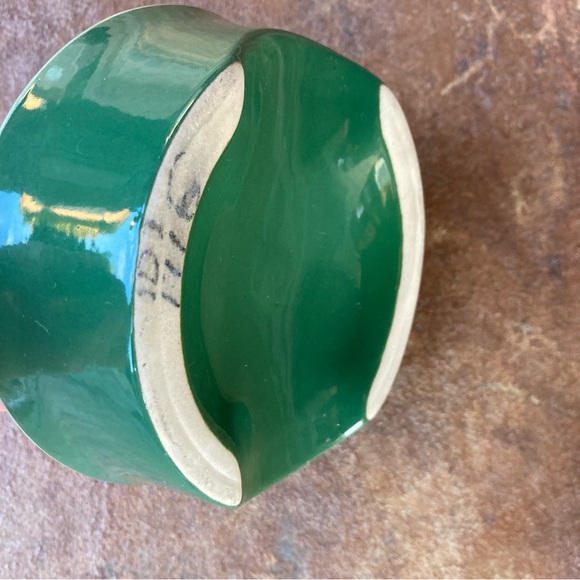 Ceramic Pet Bowl. Green and cream. - Picture 3 of 9